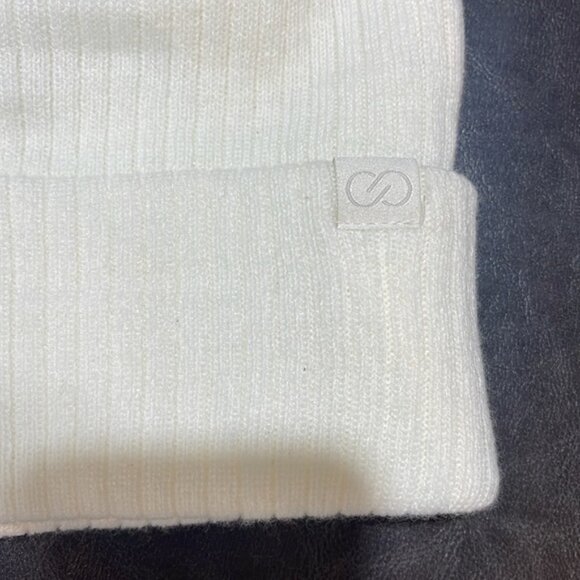 CALIA Women's Ribbed Beanie - Picture 5 of 7